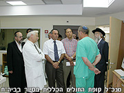 מנכ